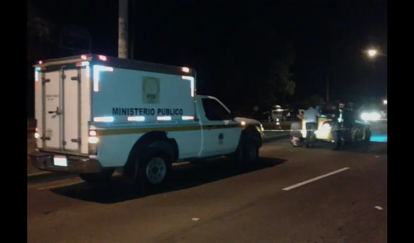  Personal del MP y de las PN en la vía Interamericana, en La Chorrera, donde ocurrió el accidente de Tránsito 