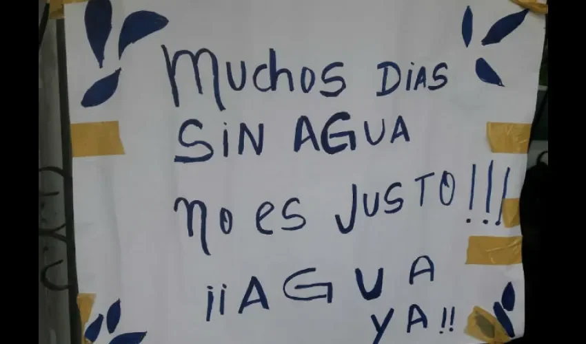 Protestan por falta de agua