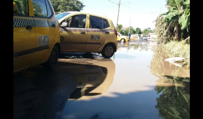 Taxistas en Kuna Nega protestan