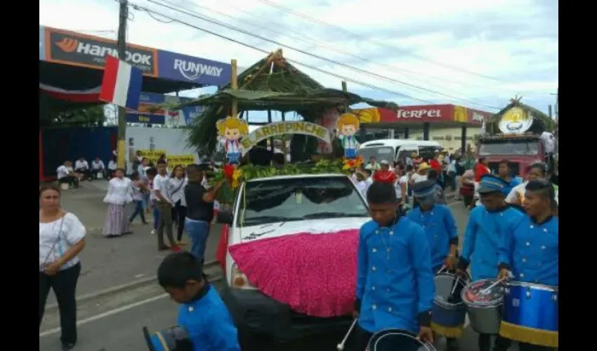 10 de noviembre en Bocas del Toro 