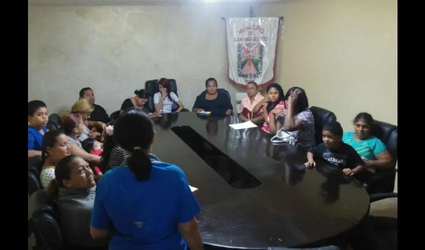 Residentes de San Miguelito se reúnen con autoridades 