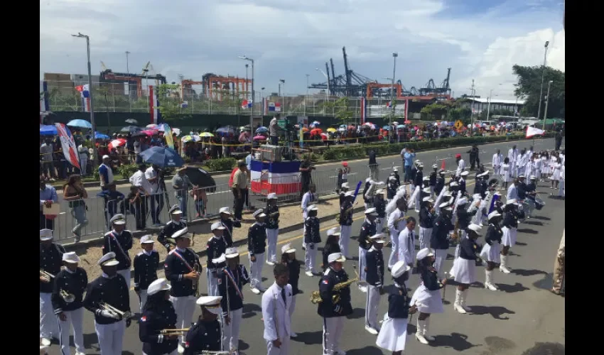 Desfile en Colón 