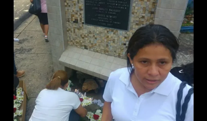 Bus 8B-06 que se incendió en el sector de la Cresta