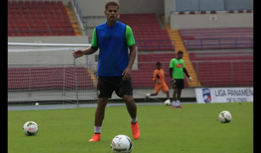 Roberto Chen./ Anayansi Gamez