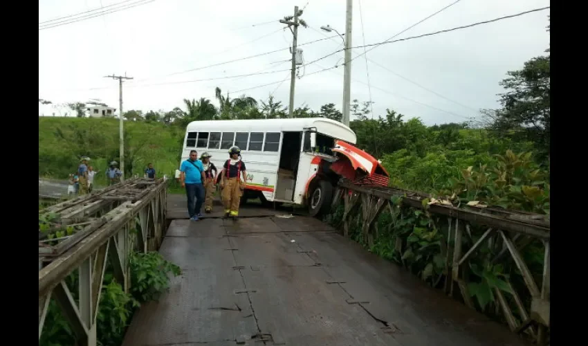 Accidente en puente en el Caño Quebrado de La Chorrera