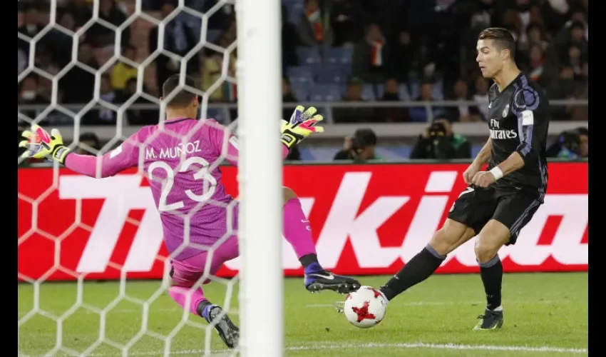 Cristiano Ronaldo al momento de conseguir su gol./ Foto AP