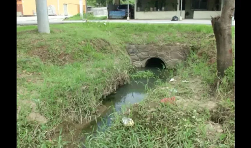Alcantarillado en La Pintada