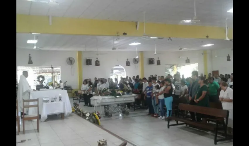 Profesora Diosila Martínez Villarreal de Bugaba