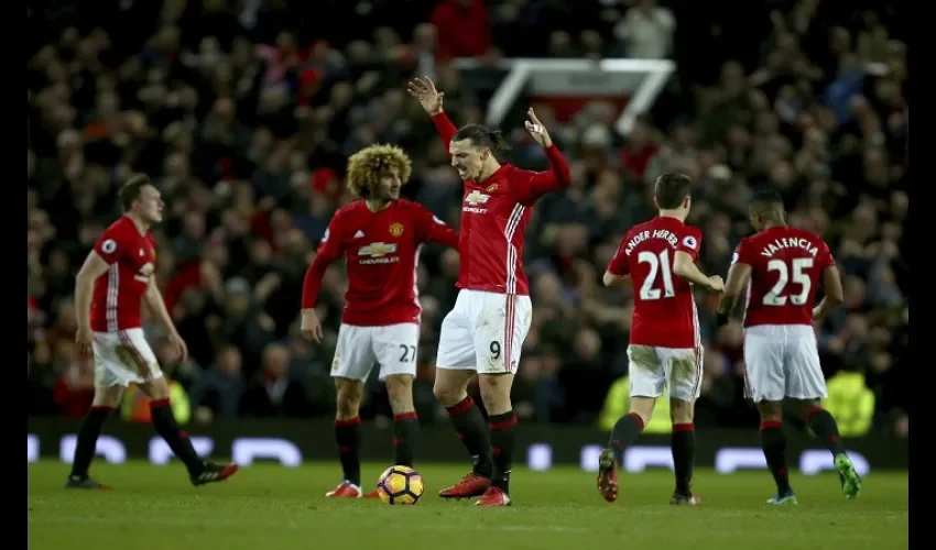 El United logró un ingreso de  689 millones. Foto/AP 