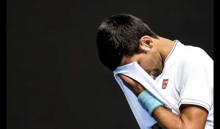 Djokovic no cedía tan pronto en un Grand Slam desde 2008. Foto/EFE