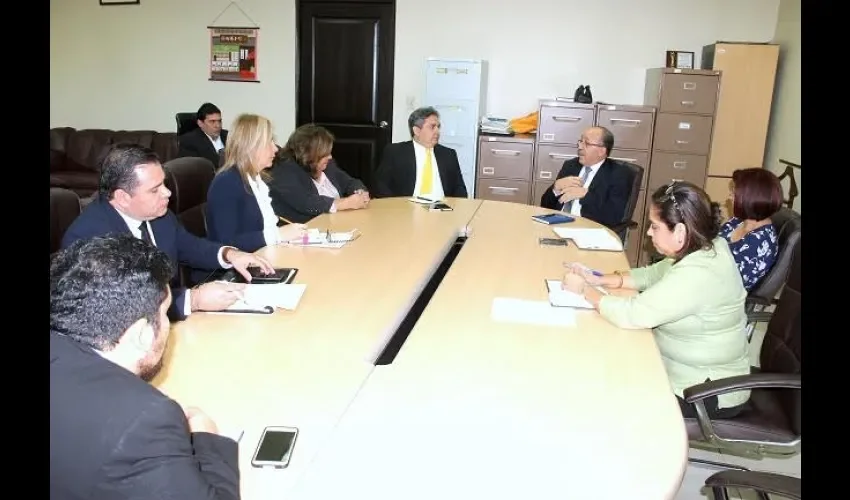  Defensoría del Pueblo y Meduca 