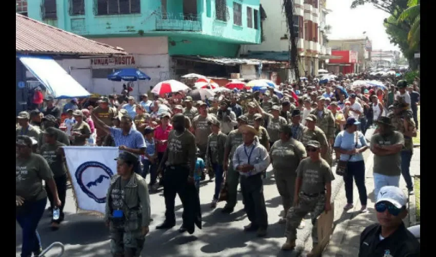 Marcha en Colón por la paz