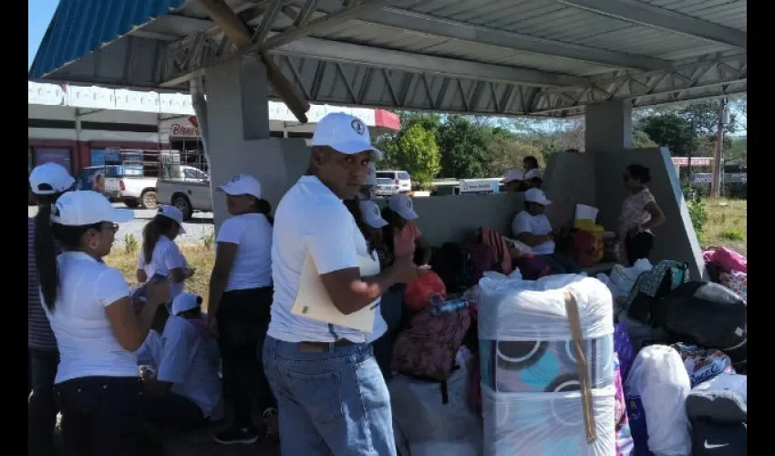 Traslado de docentes hacia la comarca 