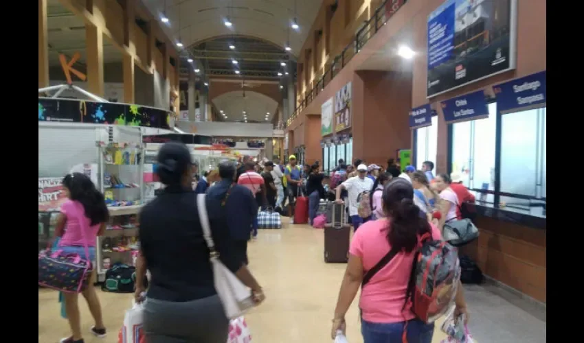 Éxodo hacia el interior del país por el Carnaval   