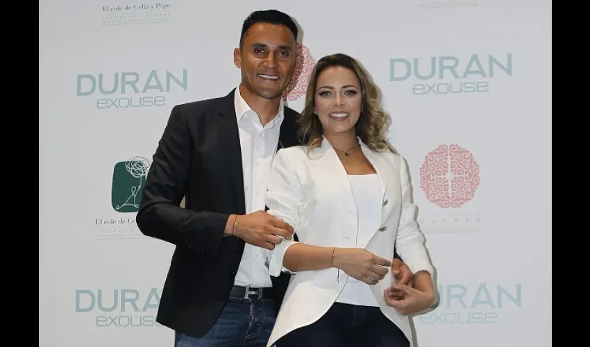 Keylor junto a su esposa en un acto benéfico. Foto/EFE