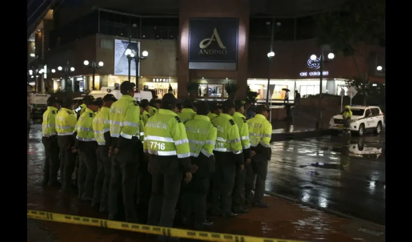 Atentado en centro comercial de Bogotá