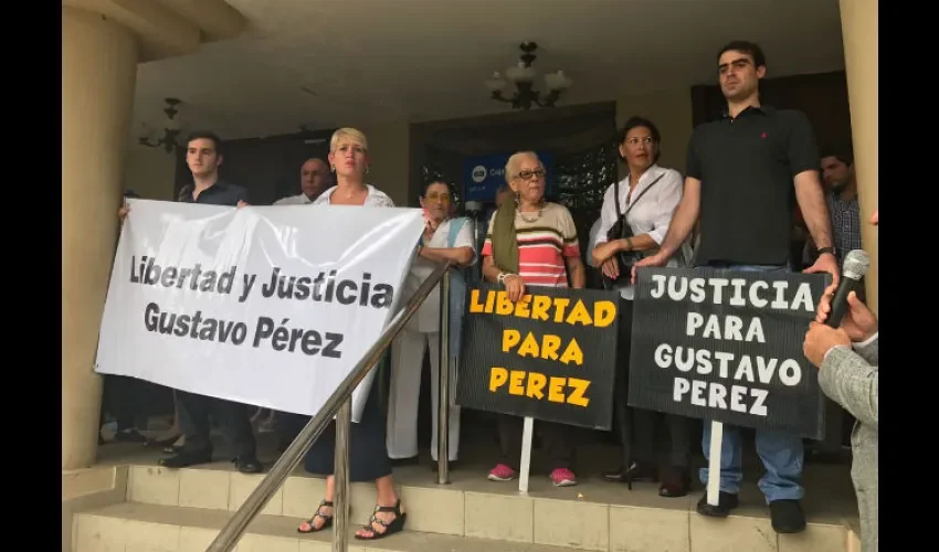 Piden libertad para Gustavo Pérez