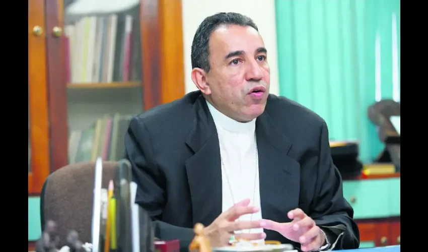 Monseñor  José Domingo Ulloa