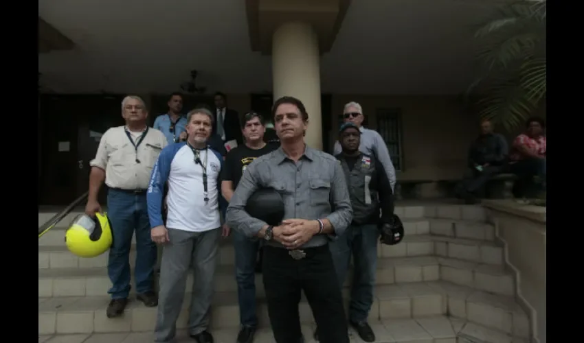 Motorizados denuncian que policías realizan abuso de autoridad 