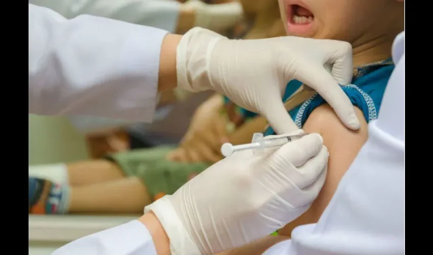 OMS y Unicef lamentan que casi 13 millones de menores no recibieron la primera dosis de la vacuna contra la difteria, el tétanos y la tos ferina
