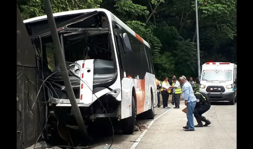 En el accidente se vio involucrado un metrobús.