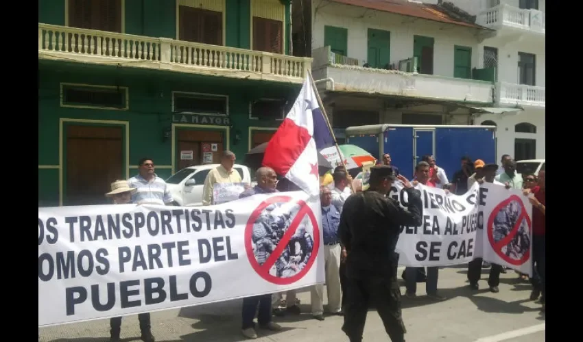 Los transportistas realizaron un alto en La Mayor