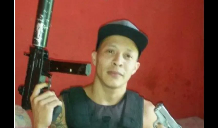  Según los informes policiales, Fuentes, es de alta peligrosidad. 