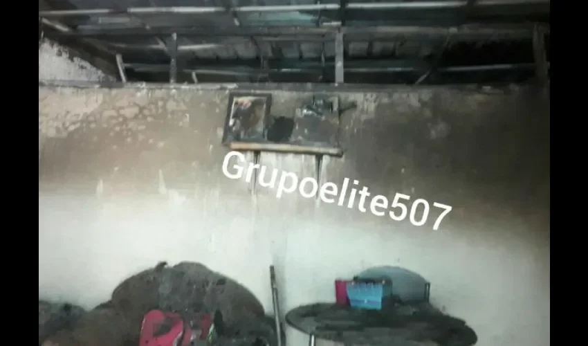  La familia ocupante del inmueble perdió todas sus pertenencias.