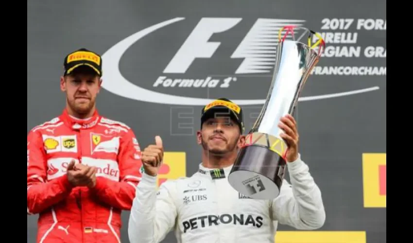  Lewis Hamilton 