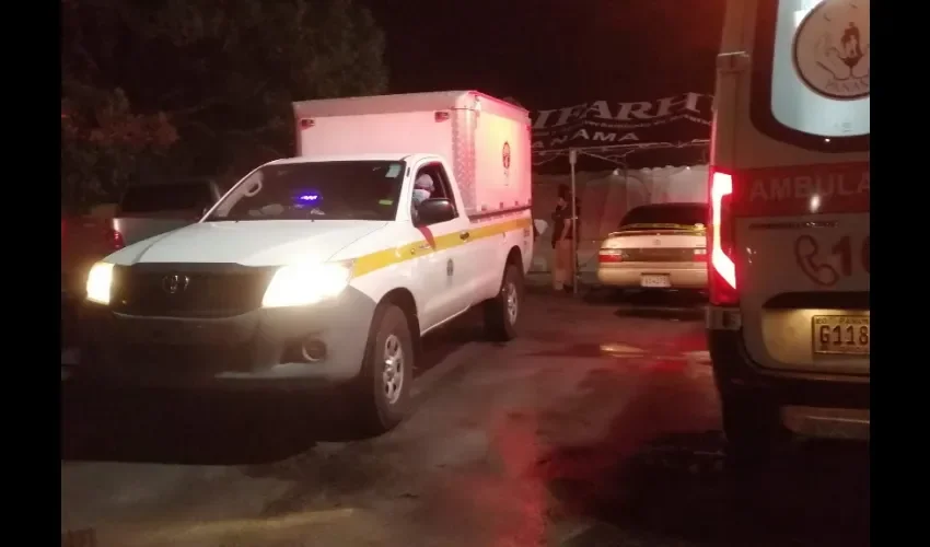 Foto ilustrativa del traslado de los heridos.  