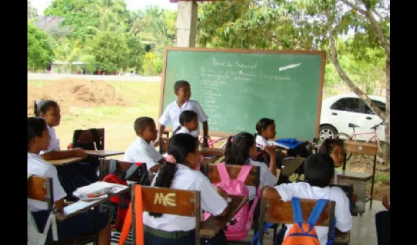 Foto ilustrativa de algunos planteles. 