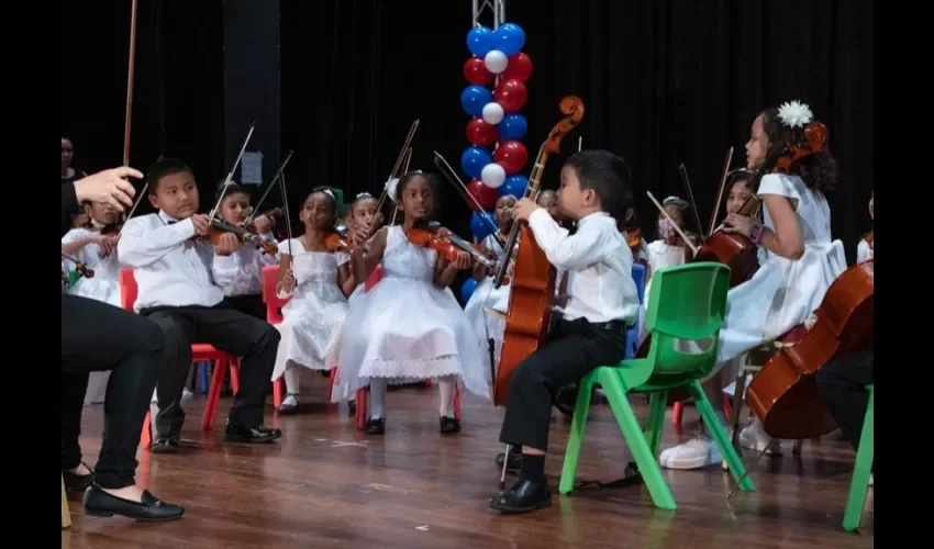 Ensayos de la orquesta de Panamá. 