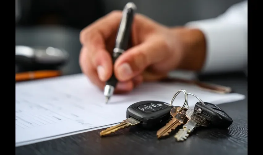 Una alternativa financiera toma fuerza en Panamá: préstamos que usan el auto como garantía