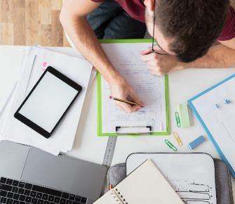 Universitarios: Es frustrante lidiar con la COVID y exigencias de la carrera 