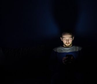 Masturbación en un live, ¿se está al borde del desespero por la cuarentena? 
