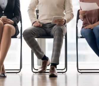 Encontrar empleo se le está complicando a los jóvenes 