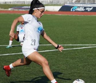 Emily Arosemena: 'Podemos jugar al fútbol, pero que nunca se nos olvide que somos mujeres' 