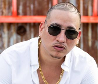 Kenny Man responde a la polémica por 'Ni Gucci ni Prada' 