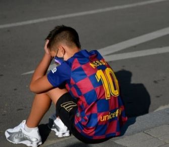 ¿Tengo permitido llorar como un niño por Messi? Una psicóloga te responde 