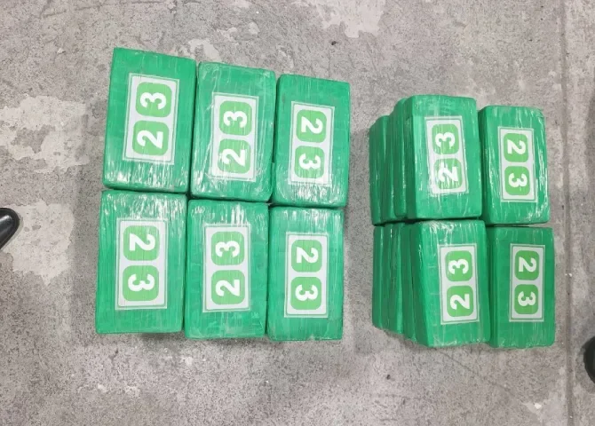  Incautan 50 paquetes de drogas en recinto portuario en Colón 