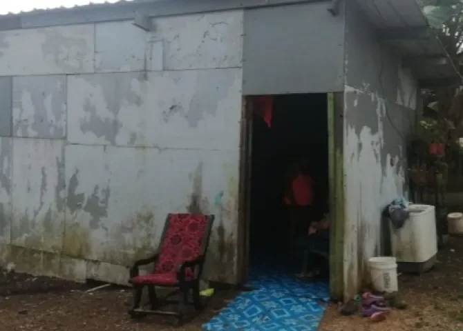  Madre de cinco hijos en Colón pide una casa de interés social a las nuevas autoridades 