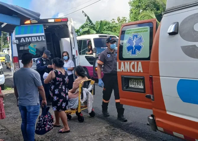  Unidades policiales asisten a una mujer en labores de parto en San Miguelito 