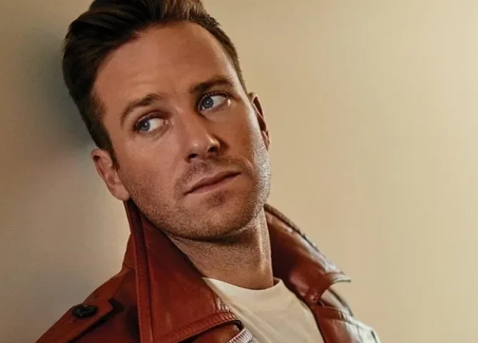  Armie Hammer regresa a la gran pantalla tras un hiato por acusaciones de abuso sexual 