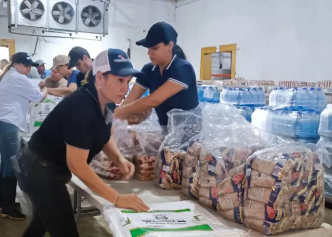  Azuero, duramente golpeada por el mal tiempo, empieza a recuperarse  