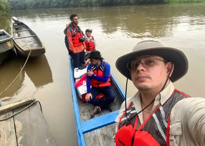  Científico panameño Jean-Paul Carrera recibe reconocimiento internacional por su investigación en arbovirus 