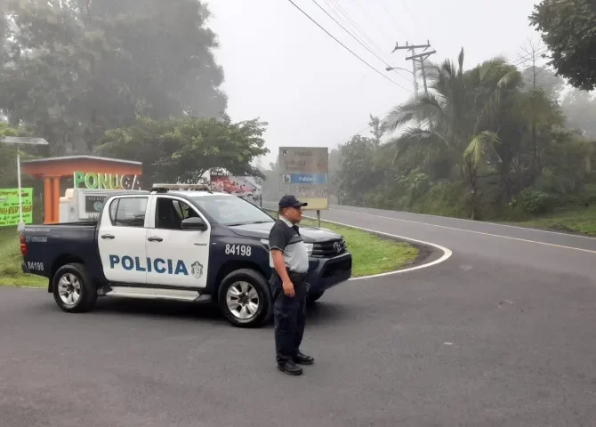   Privan de libertad a taxista y usaron su vehículo para robar en algunos comercios de Veraguas  