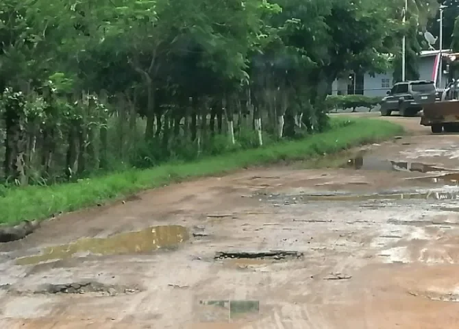  Exigen intervención urgente ante el deterioro crítico de las calles en Chitré 