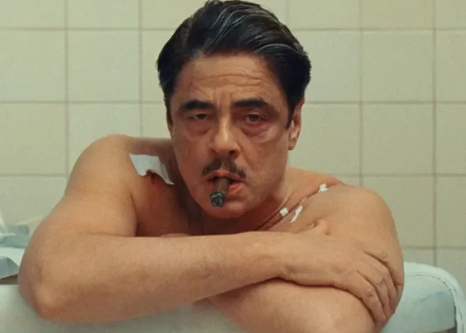 Benicio del Toro encarna a un magnate enigmático en 'El Esquema Fenicio', la nueva y ambiciosa película de Wes Anderson 