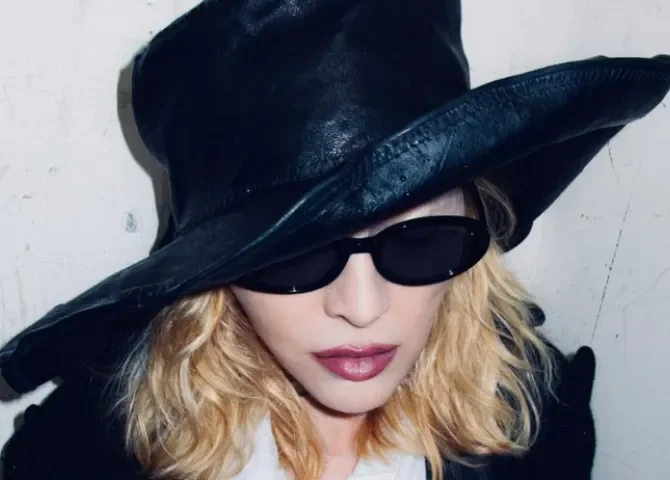  Madonna anuncia ‘Veronica Electronica’, un álbum con remixes del exitoso ‘Ray of Light’ 