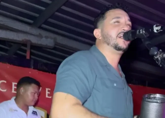  Acusan a Lucho Pérez de ignorar a su hijo mayor y él responde con mensaje directo 